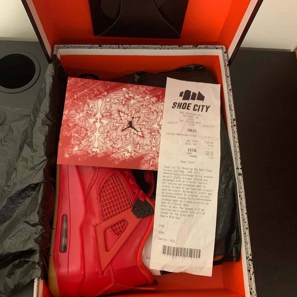Jordan 4 singles day size 10 women’s (8.5 men’s)